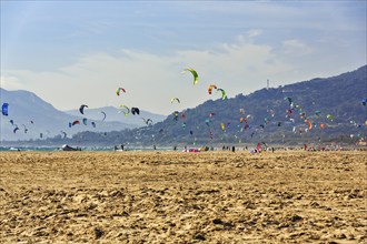 Coastline, countless kitesurfers on the horizon, hotspot for surfers, Tarifa Beach, Tarifa, Cadiz,