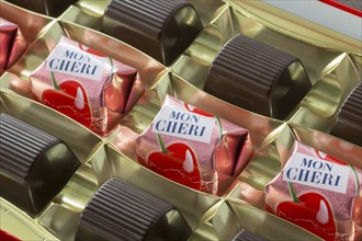 Mon Chéri, chocolates from the Italian manufacturer Ferrero, liqueur, cherry