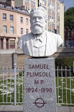 Samuel Plimsoll statue 1824-1898, Hotwells, Bristol, England, Uk