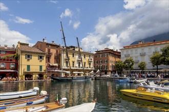 Harbour of Malcesine, Porto di Malcesine, Malcesine, Province of Verona, Veneto, Italy, Europe