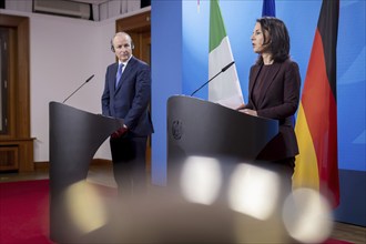 Federal Foreign Minister Annalena Bärbock, Buendnis90/Die Grünen, at a press conference with the