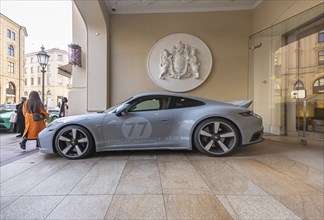 Kempinski Hotel Vier Jahreszeiten, Porsche, Munich, Bavaria, Germany, Europe