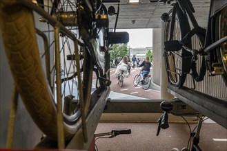 Bicycle car park at Utrecht Centraal railway station, Stationsplein, 3 underground levels, over 13,