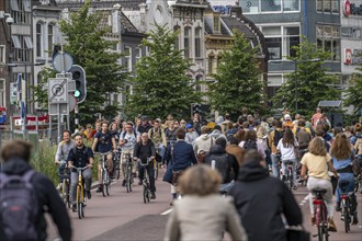 Central cycle path on Smakkelaarskade, at Utrecht Centraall station, in the centre of Utrecht,