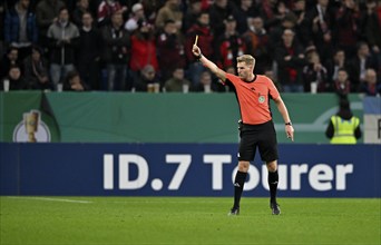 Referee Referee Timo Gerach shows yellow card yellow caution DFB Cup, PreZero Arena, Sinsheim,