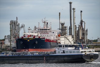 Petroleumhaven, Shell Terminal Europoort, crude oil tank farm, large tanks, and loading terminals