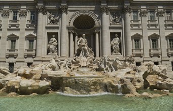 Palazzo Poli, also Palazzo Conti, Trevi Fountain, Fontana di Trevi, Rome, Italy, Europe