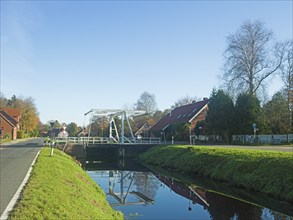 Großefehn Canal, bascule bridge, Ostgroßefehn, East Frisia, Germany, Europe