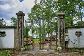 Wilkendorf Castle entrance gate, Brandenburg, Germany, Europe