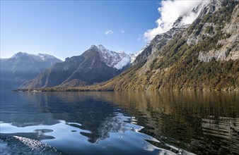 Königssee with Watzmann massif, autumnal mountain landscape reflected in the lake, Berchtesgaden