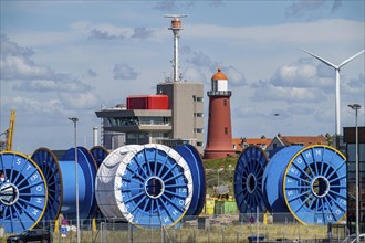 Cable drums for TCP pipes that transport hydrogen from offshore wind farms to land, special