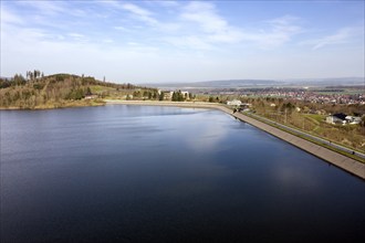 Dam of the Granetal dam. The dam has a capacity of 46.4 million cubic metres of water, Langelsheim,