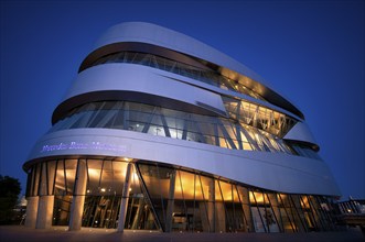 Mercedes-Benz Museum, evening atmosphere, Stuttgart, Baden-Württemberg, Germany, Europe