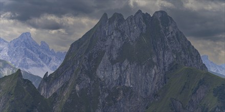 Mountain panorama from Laufbacher-Eckweg to Höfats, 2259m, Allgäu Alps, Allgäu, Bavaria, Germany,