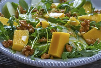 Arugula mango and apple salad healthy for heart