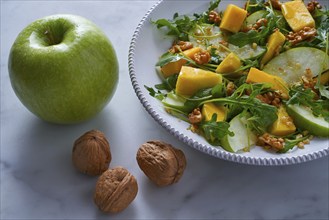 Arugula mango and apple salad healthy for heart