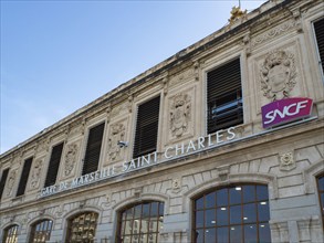 The historic main station Saint-Charles of Marseille, France, is a beautiful monument: Situation of