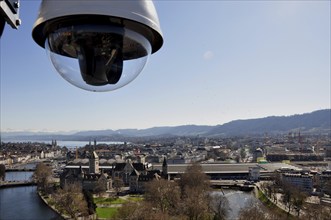Switzerland: The Zürich Tourism webcam on the roof of the Mariott Hotel