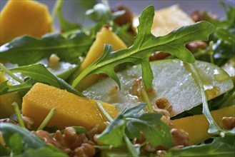 Arugula mango and apple salad healthy for heart