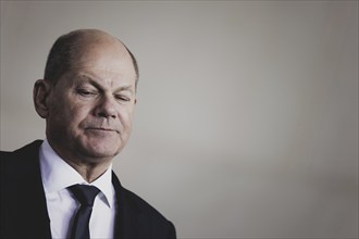 Olaf Scholz (SPD), Federal Chancellor, speaks to the media after a joint meeting with Ferdinand