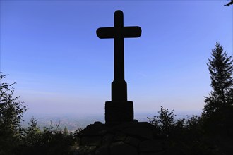 The weather cross above Gleisweiler in the southern wine route