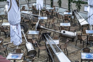 Closed outdoor catering, beer garden, on the banks of the Rhine, old town, casemates, relocated