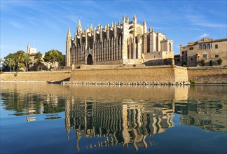 Palma de Majorca, Bay of Palma, the Cathedral of St Mary, Balearic Islands, Spain, Europe