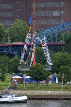 Mühlenweide, beer garden, snack bar, flagpole, on the Rhine, Ruhrort harbour, in the background the