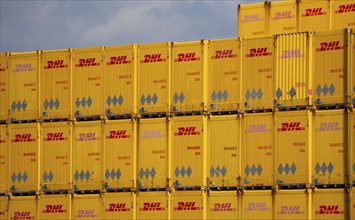 DHL, Deutsche Post, parcel centre, warehouse for freight containers, Krefeld, North