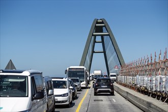 Construction site on the Fehmarnsund Bridge, road, federal road, bridge construction, traffic jam,