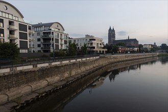 Magdeburg Cathedral, modern apartment blocks, banks of the Elbe, Magdeburg, Saxony-Anhalt, Germany,