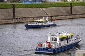 Boats of the North Rhine-Westphalia Water Police, in Duisburg-Ruhrort harbour, Vinckekanal, WSP8,