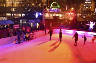 Europe, Germany, Bavaria, Munich, City, Ice rink at Stachus at Christmas, Hamburg, Hamburg, Federal