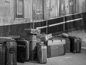 Suitcase in the BAhnhof ready for departure SW