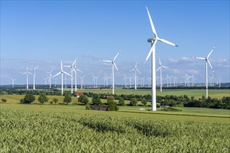 Wind farm north-east of Bad Wünnenberg, East Westphalia Lippe, Paderborn district, with the A44