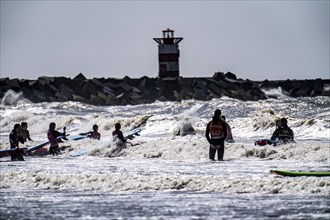 Course for surfers, surfing beginners, on the beach of Scheveningen, Netherlands