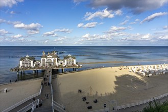 The Sellin pier, 394 metres long, with restaurant, jetty, beach chairs, island of Rügen,