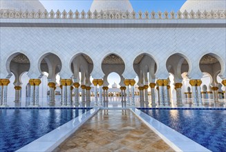 Abu Dhabi Grand Mosque, Iconic Landmark and Architectural Marvel of UAE