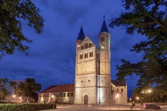 Kloster Unser Lieben Frauen at the blue hour, Magdeburg, Saxony-Anhalt, Germany, Europe