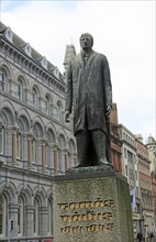 Tomas Daibis, Thomas Davis, statue on College Green, Dublin city, Ireland, Republic of Ireland by