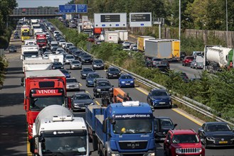 Traffic jam on the A3 motorway, over 8 lanes, in both directions, in front of the Leverkusen