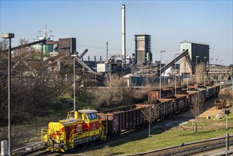 Coking plant of HKM, Hüttenwerke Krupp-Mannesmann in Duisburg-Hüttenheim, diesel locomotive with