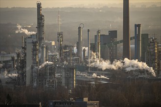 Ruhr Öl GmbH refinery in Gelsenkirchen Horst, Gelsenkirchen, North Rhine-Westphalia, Germany,