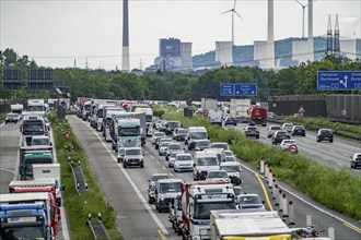 Traffic jam on the A2 motorway near Bottrop, behind the Bottrop motorway junction, in the direction