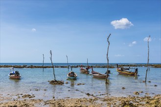 Fishing boats at low tide, longtail boat, water, sea, ocean, coast, summer, daytime, Andaman Sea,