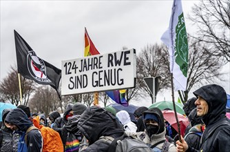 Demonstration against the demolition of the lignite village of Lützerath, from the village of