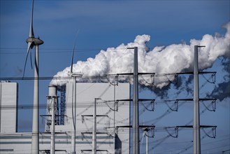 RWE coal-fired power plant Eemshavencentrale, in the seaport of Eemshaven, operator RWE Power, wind