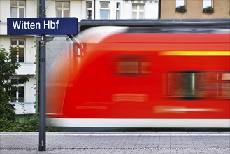 Travelling S-Bahn at Witten main station, public transport, Ruhr area, North Rhine-Westphalia,