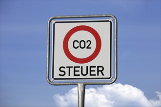 Symbolic image of the introduction of the CO2 tax in Germany: traffic sign with CO2 tax lettering