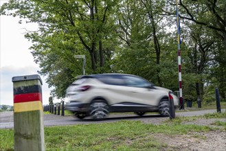 The so-called Green Border, at the former border crossing Grenzweg near Straelen-Kastanienburg and